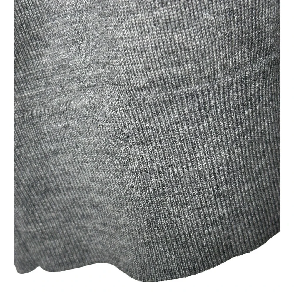Banana Republic Mens Gray V Neck Merino Wool Sweater Dark Academia  Preppy Large